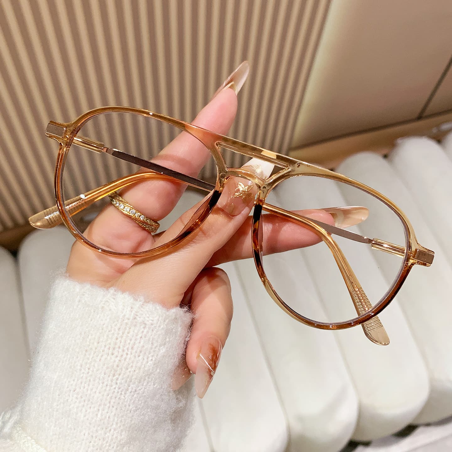 双梁防蓝光老花镜 感光变色